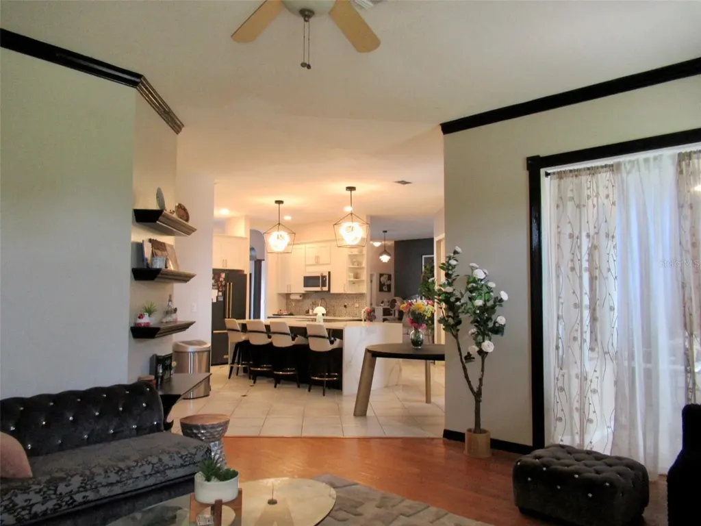 1043 W Seagate Drive Deltona FL 32725