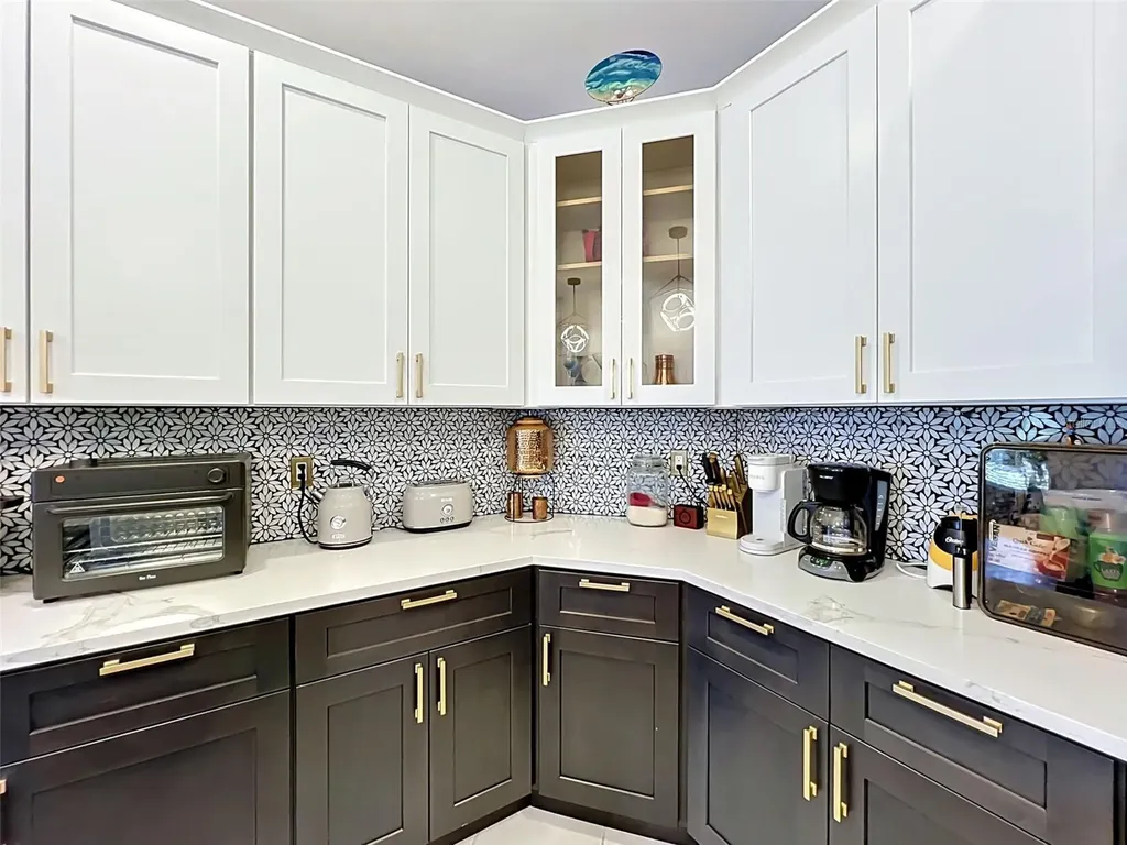 1043 W Seagate Drive Deltona FL 32725
