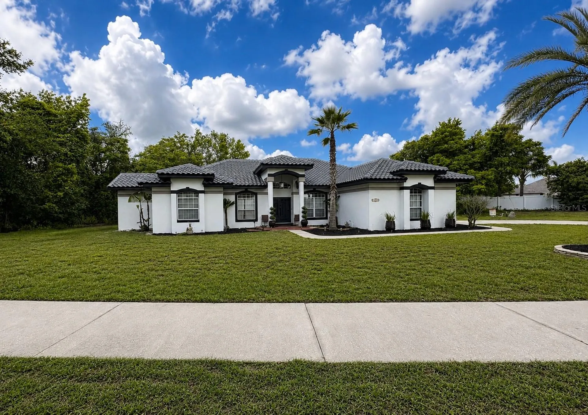 1043 W Seagate Drive Deltona FL 32725