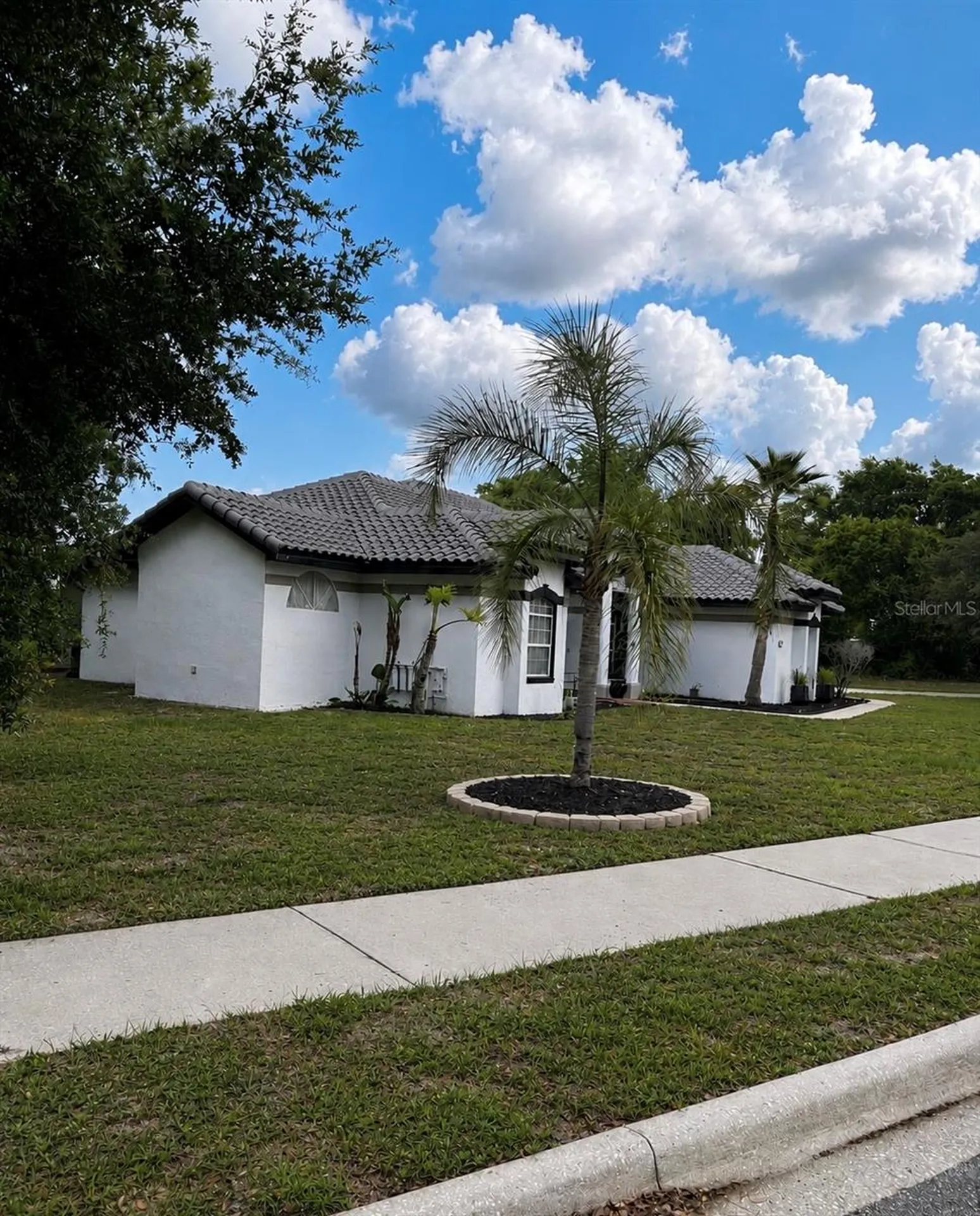 1043 W Seagate Drive Deltona FL 32725