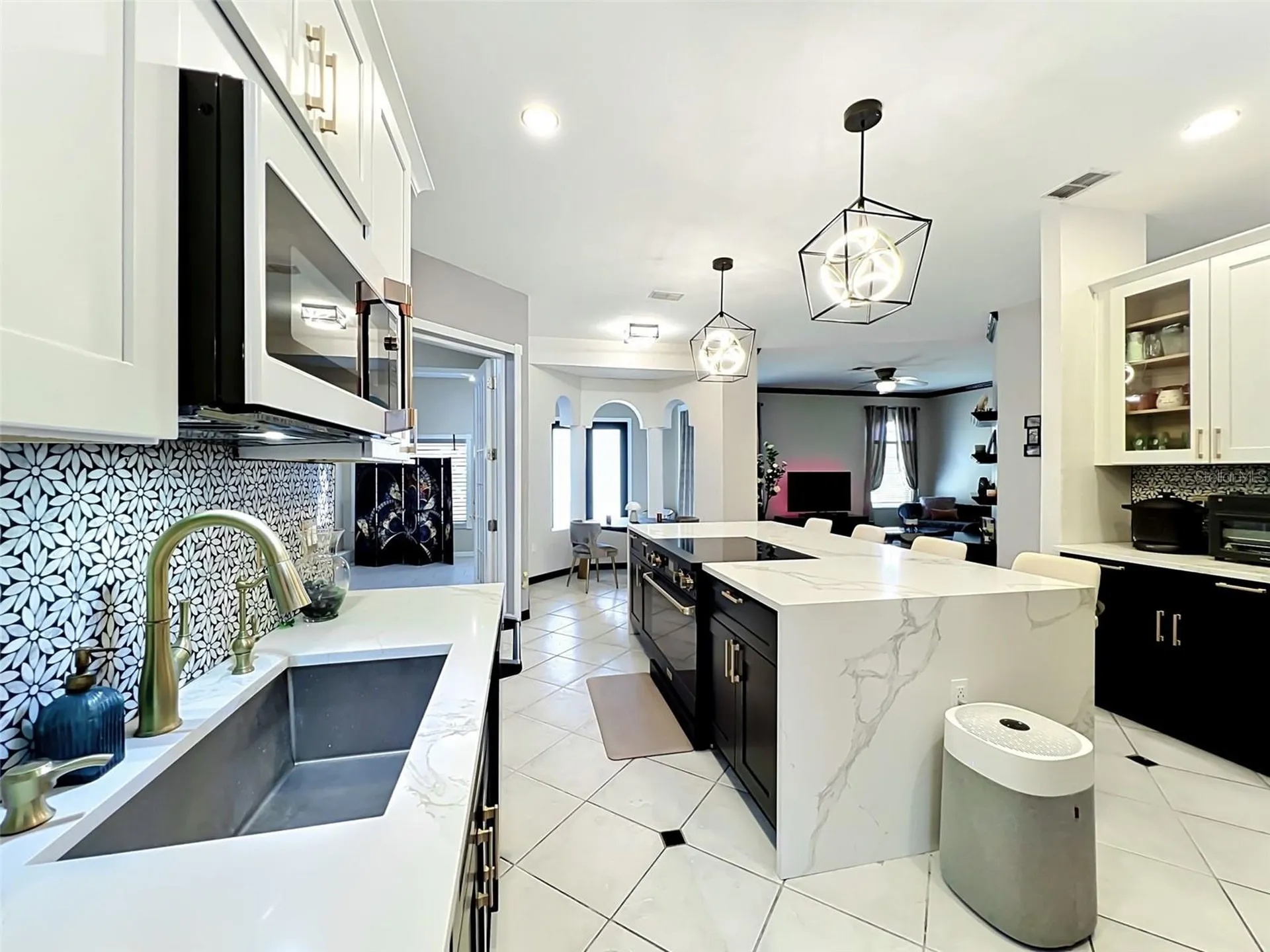 1043 W Seagate Drive Deltona FL 32725