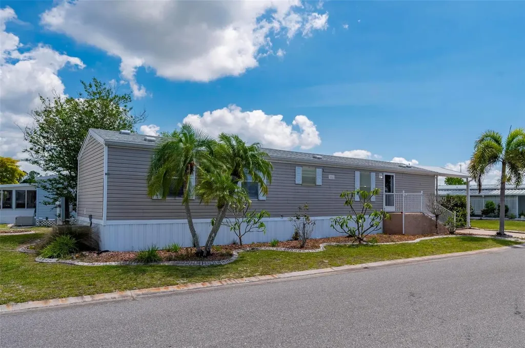 1000 Kings Highway Port Charlotte FL 33980
