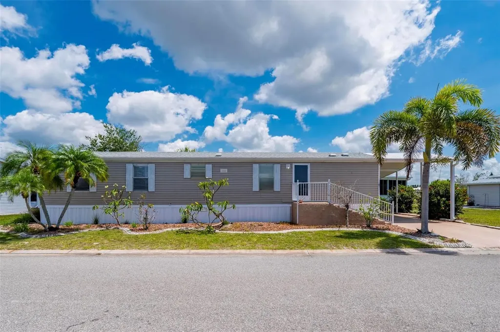 1000 Kings Highway Port Charlotte FL 33980
