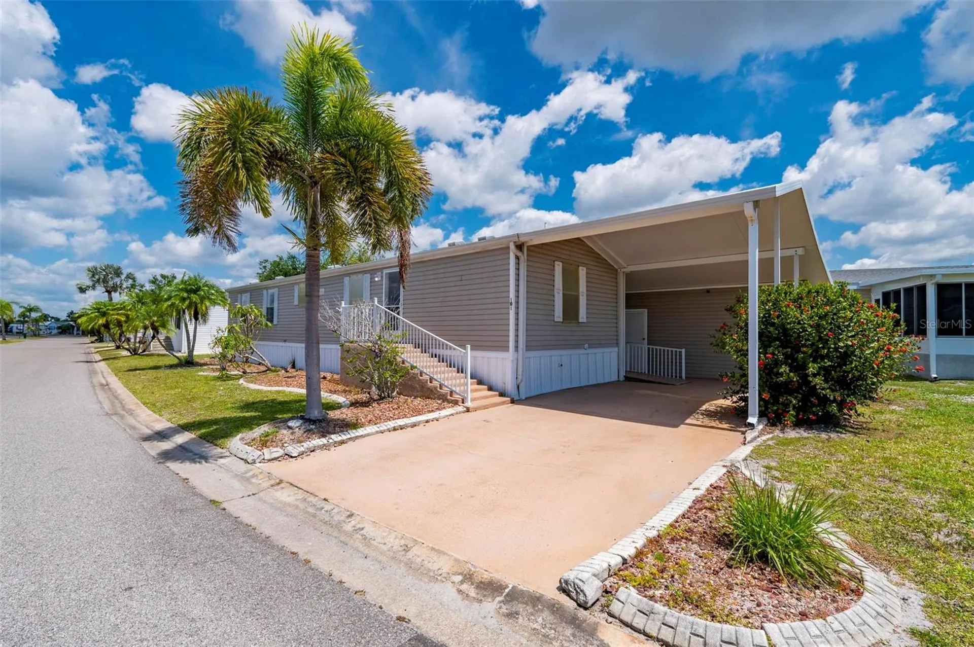 1000 Kings Highway Port Charlotte FL 33980