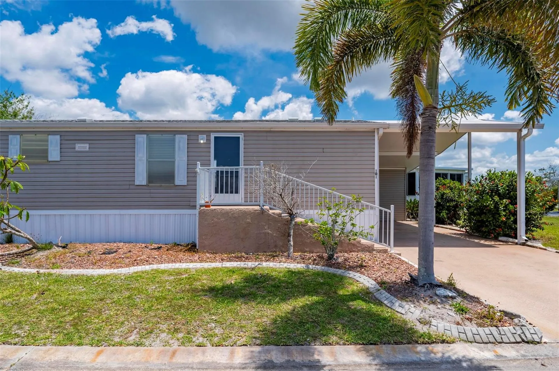1000 Kings Highway Port Charlotte FL 33980
