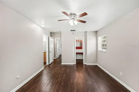 14706 Carnation Drive Tampa FL 33613
