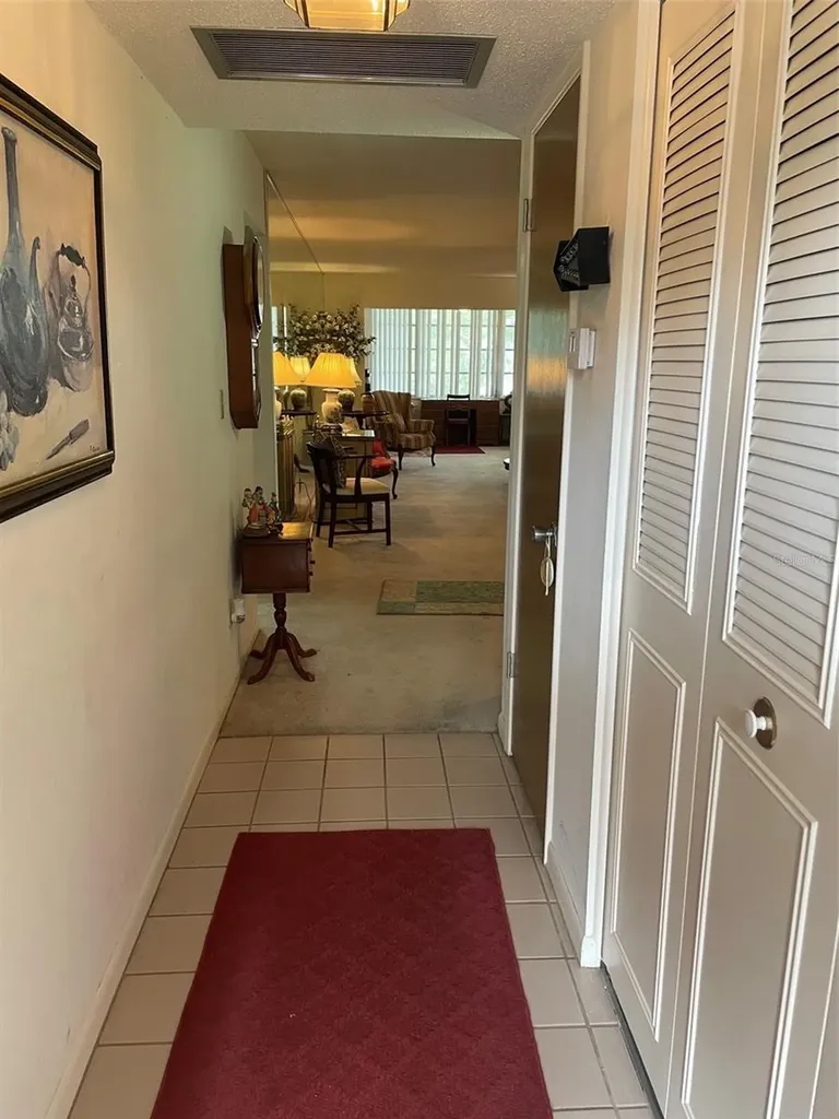 5880 38th Avenue N St Petersburg FL 33710