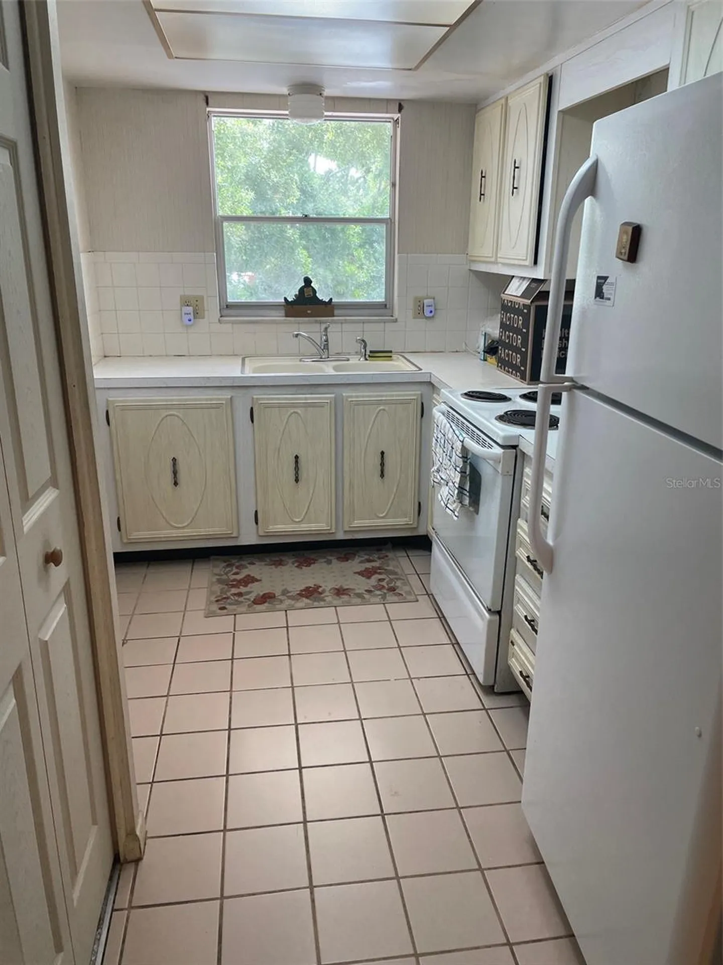 5880 38th Avenue N St Petersburg FL 33710