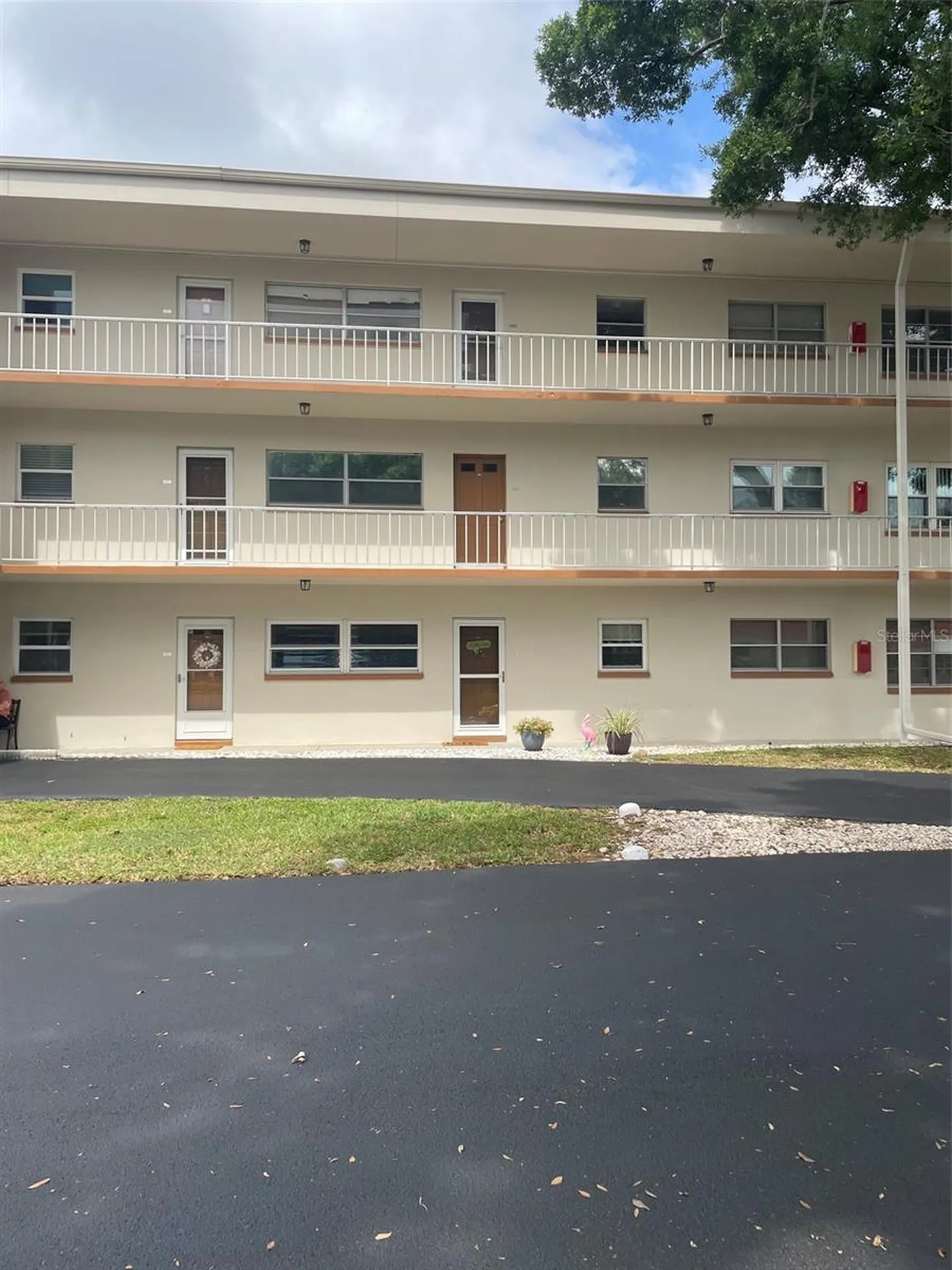 5880 38th Avenue N St Petersburg FL 33710