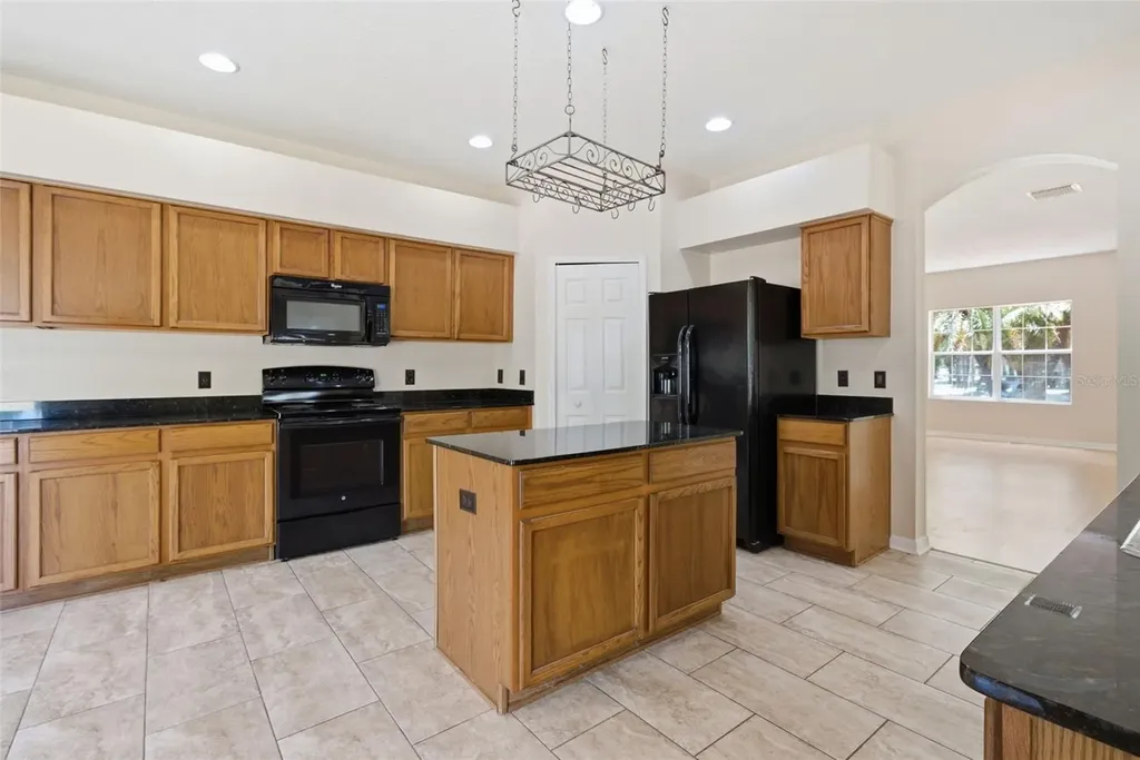 2631 Queen Alberta Drive Valrico FL 33596
