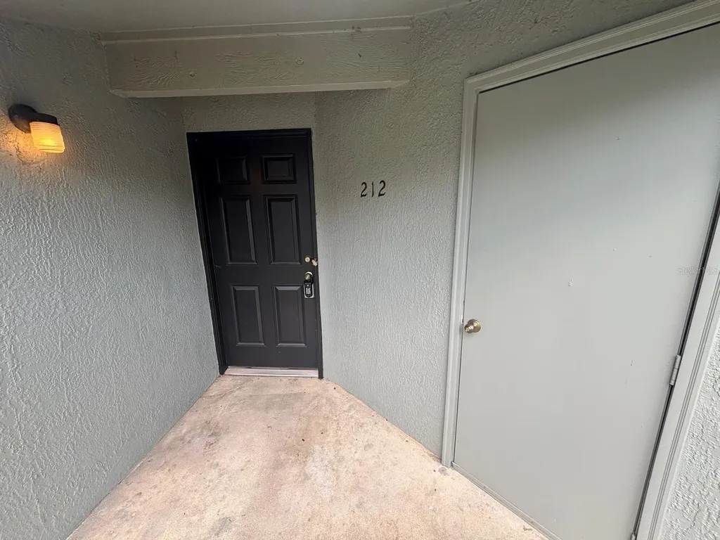 212 Dorchester Square Lake Mary FL 32746
