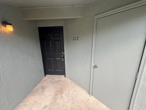 212 Dorchester Square Lake Mary FL 32746