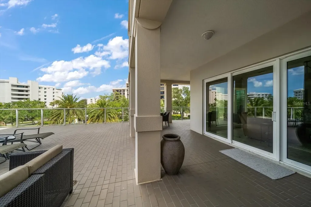 145 Belleview Boulevard Belleair FL 33756