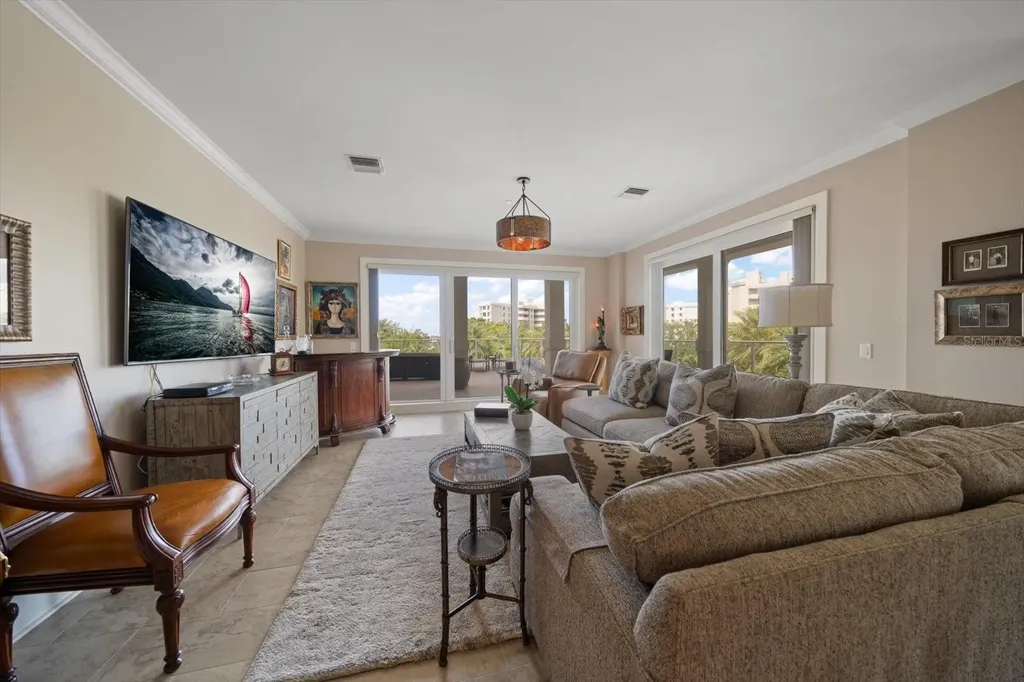 145 Belleview Boulevard Belleair FL 33756