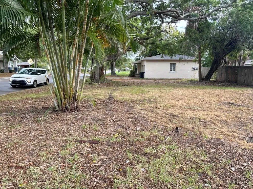 2500 Langdon Avenue S St Petersburg FL 33712