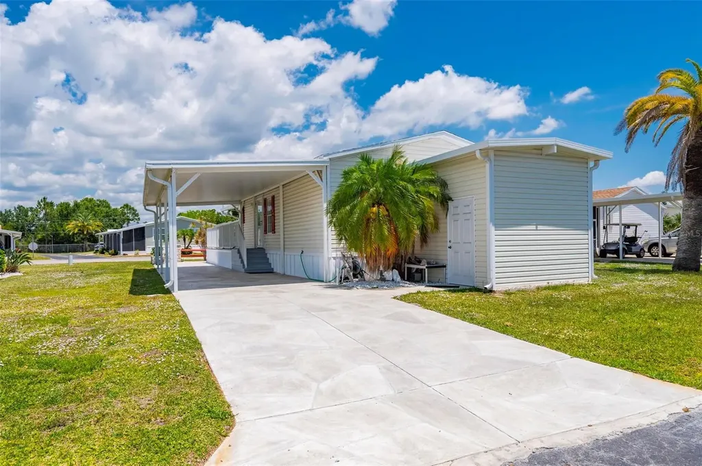 1000 Kings Highway Port Charlotte FL 33980