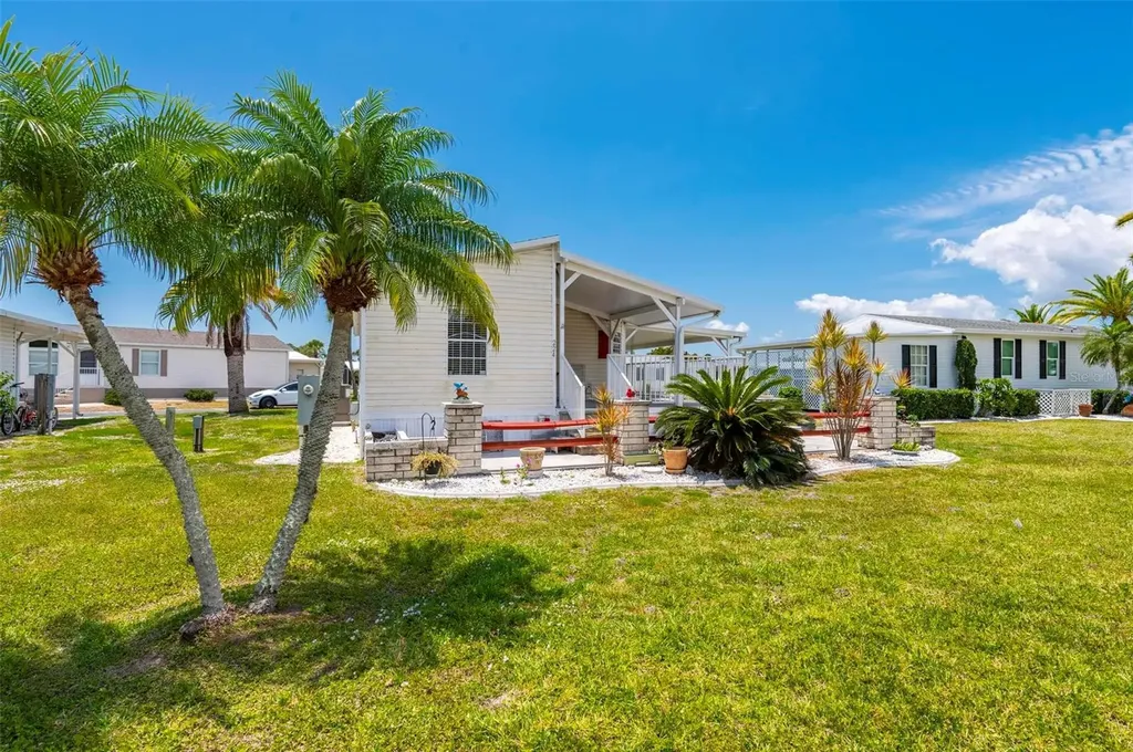 1000 Kings Highway Port Charlotte FL 33980