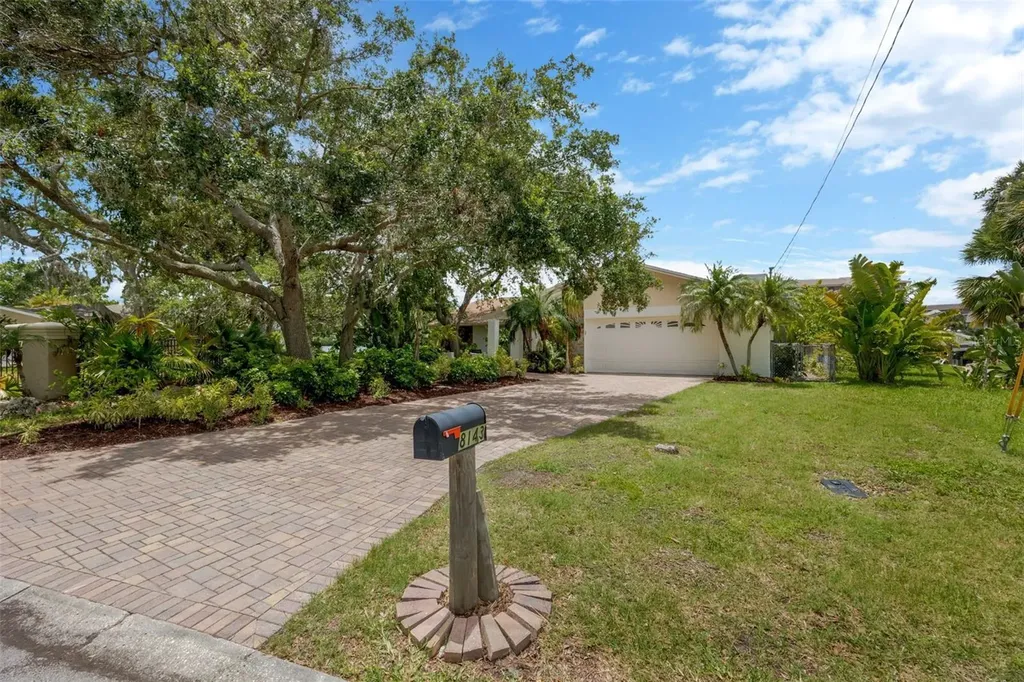 8143 Channel Drive Port Richey FL 34668