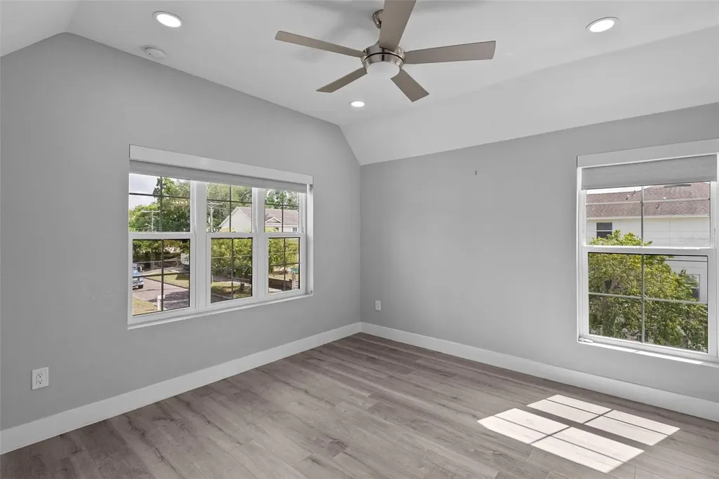 3202 W Arch Street Tampa FL 33607