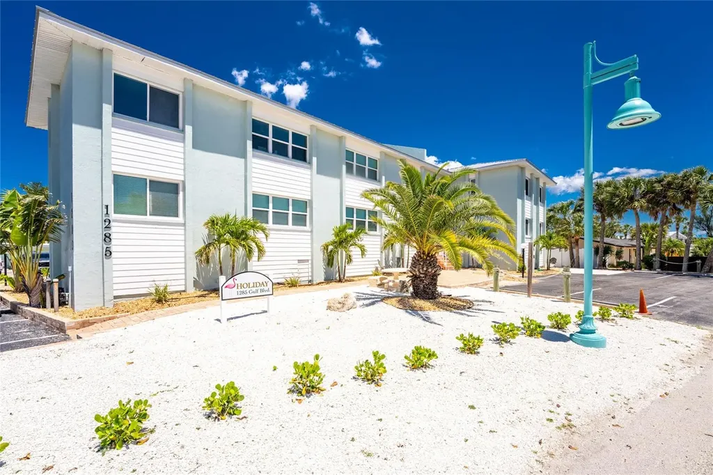 1285 Gulf Boulevard Englewood FL 34223