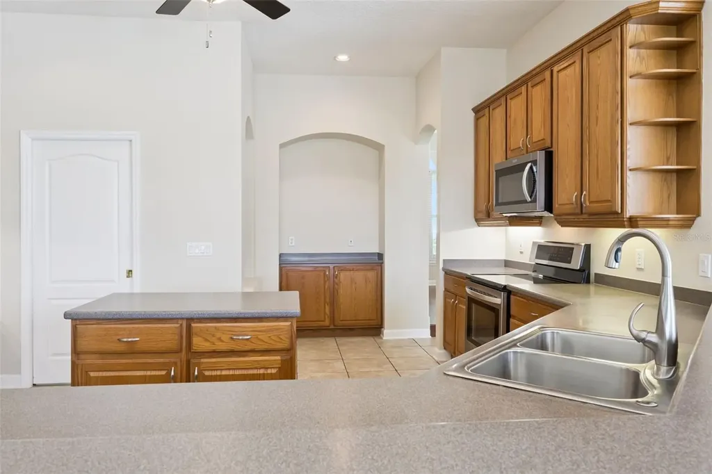 2347 Warren Woods Drive Orlando FL 32835