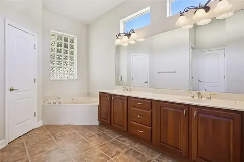 2347 Warren Woods Drive Orlando FL 32835