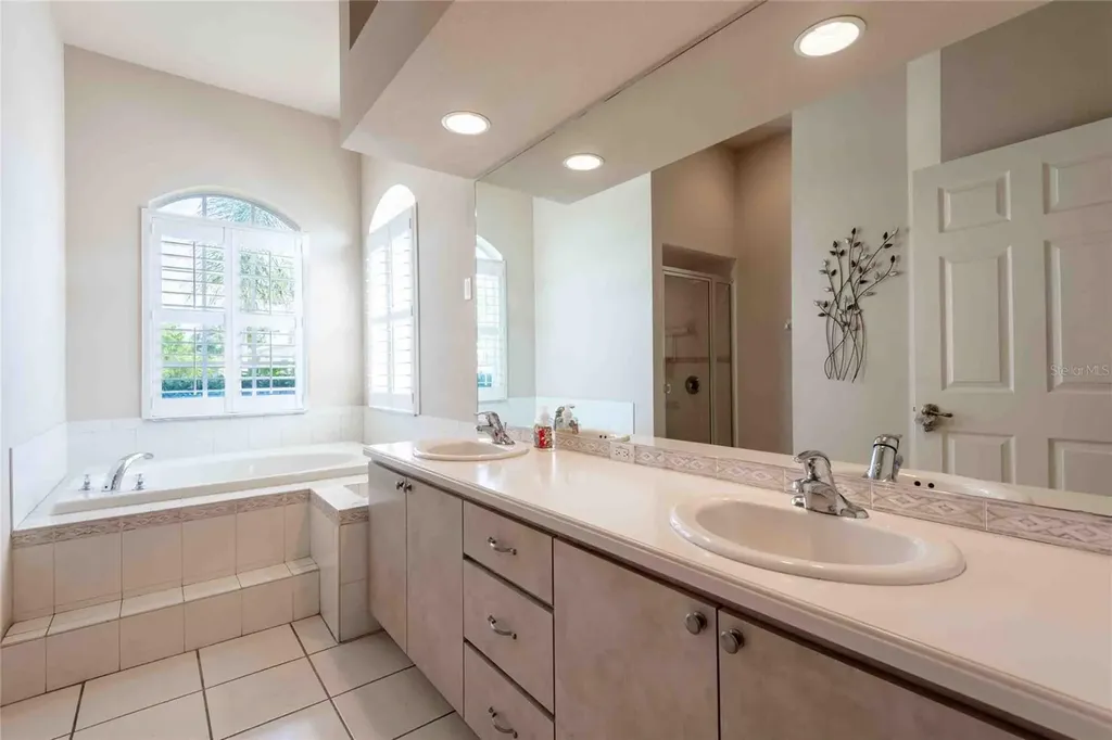 7425 Melogold Circle Land O Lakes FL 34637