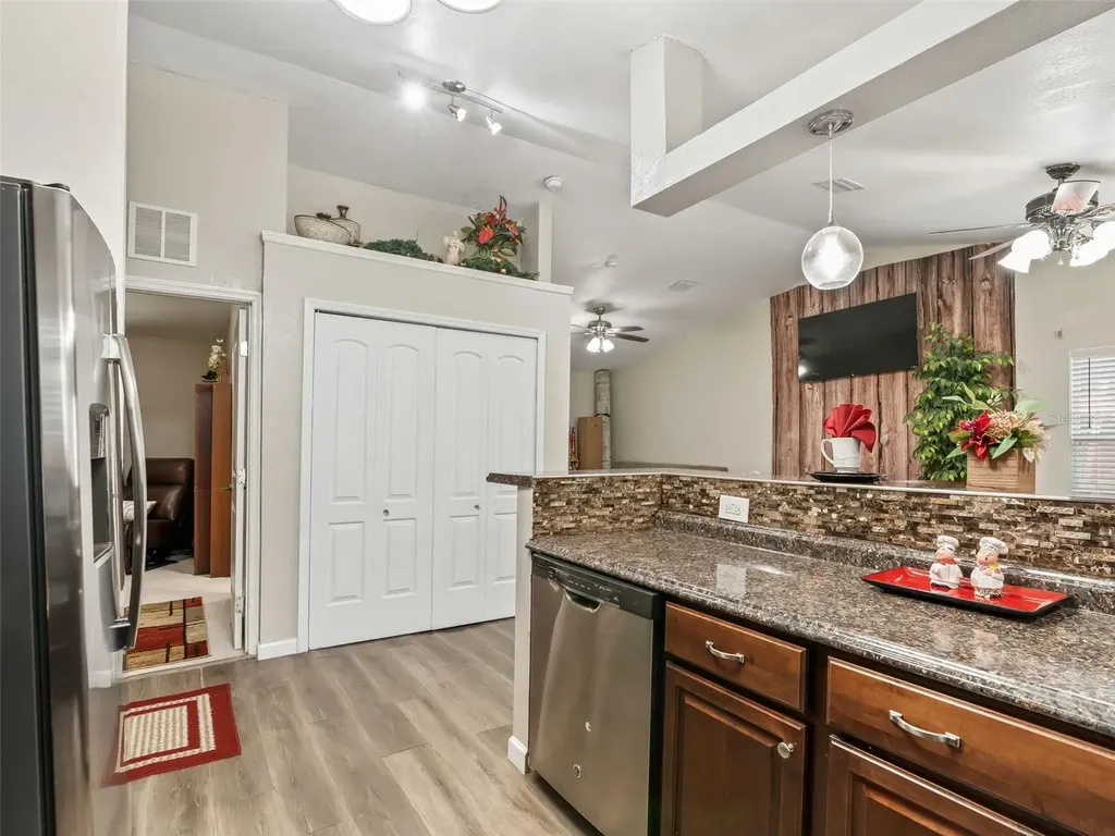7157 Knoxville Drive Webster FL 33597