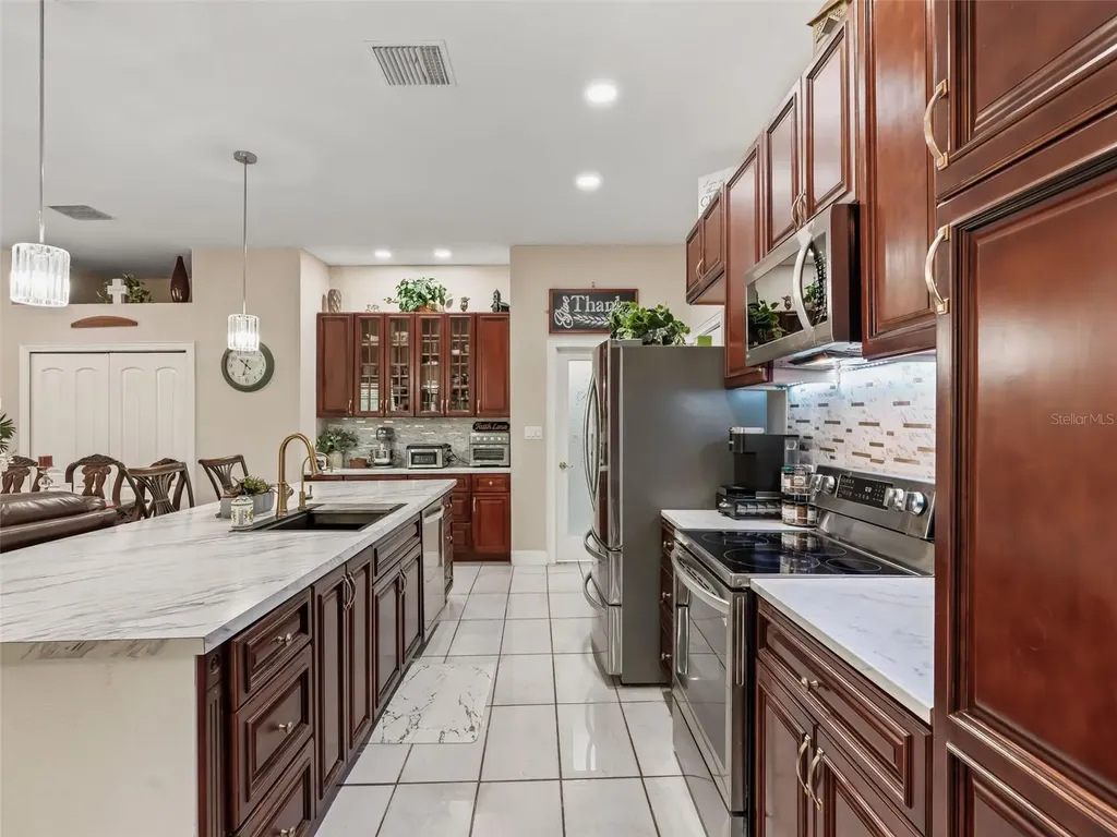 7157 Knoxville Drive Webster FL 33597