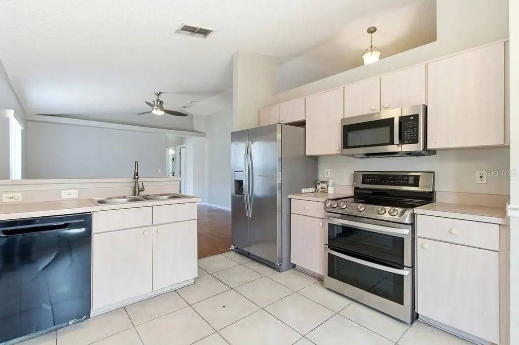 1537 Ridge Pointe Drive Orlando FL 32808