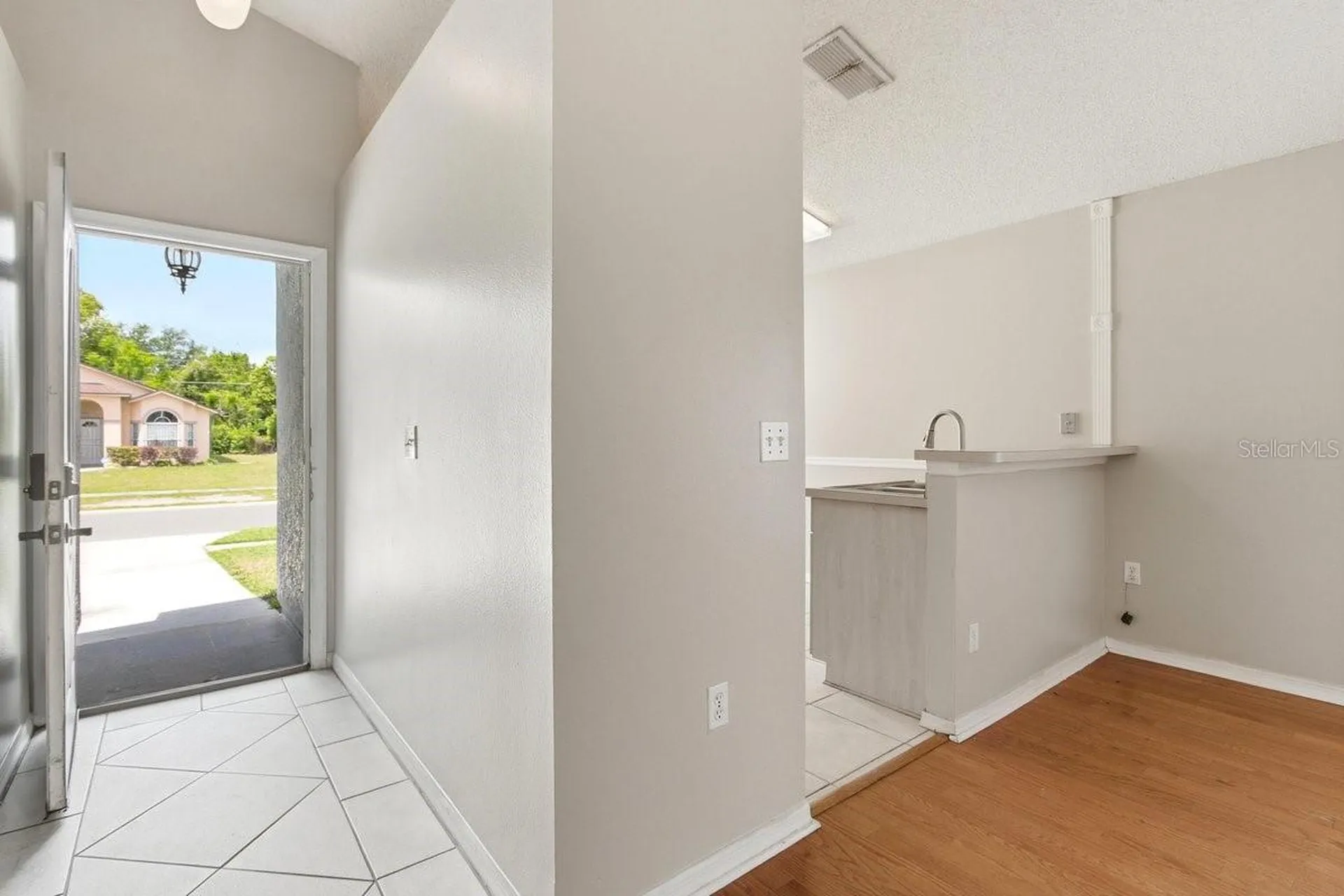 1537 Ridge Pointe Drive Orlando FL 32808
