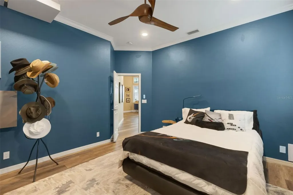 7732 Donald Ross Road W Sarasota FL 34240