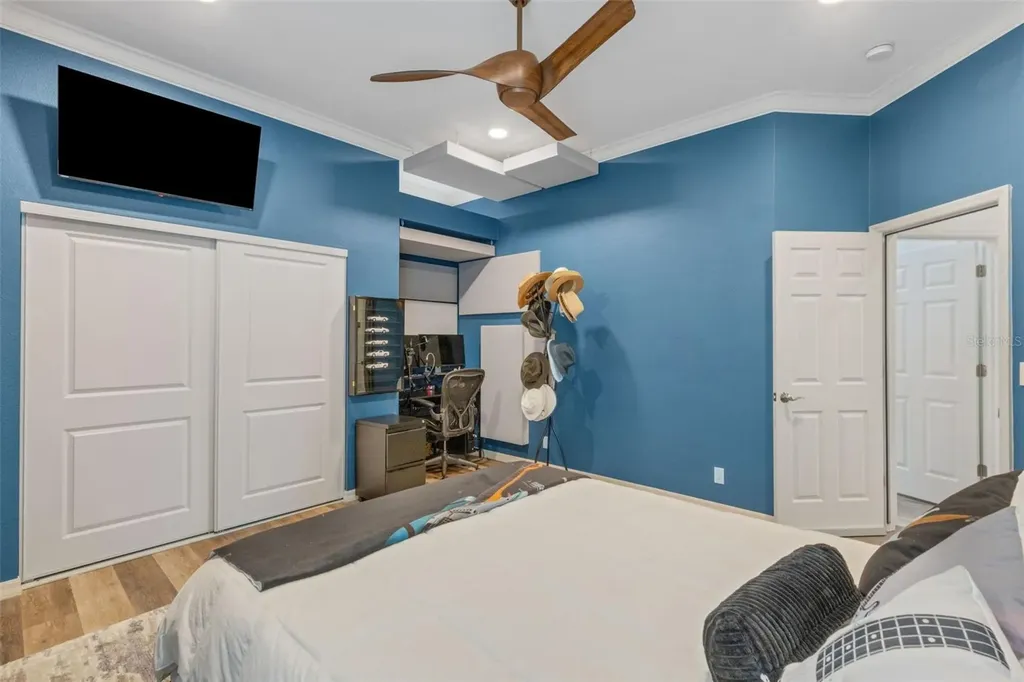 7732 Donald Ross Road W Sarasota FL 34240
