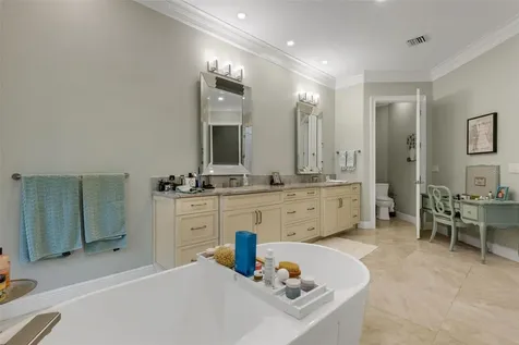 7732 Donald Ross Road W Sarasota FL 34240