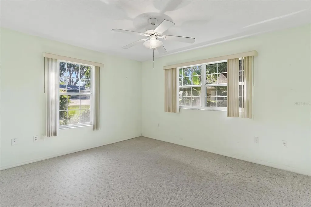 911 Beverly Harbors Drive Leesburg FL 34748