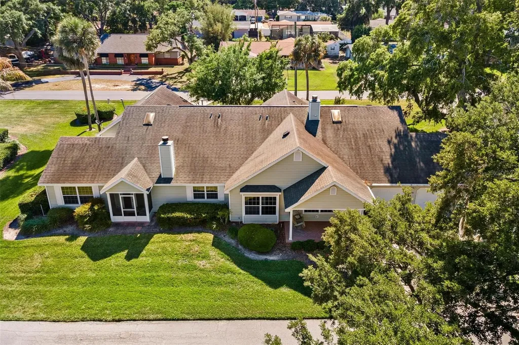 911 Beverly Harbors Drive Leesburg FL 34748