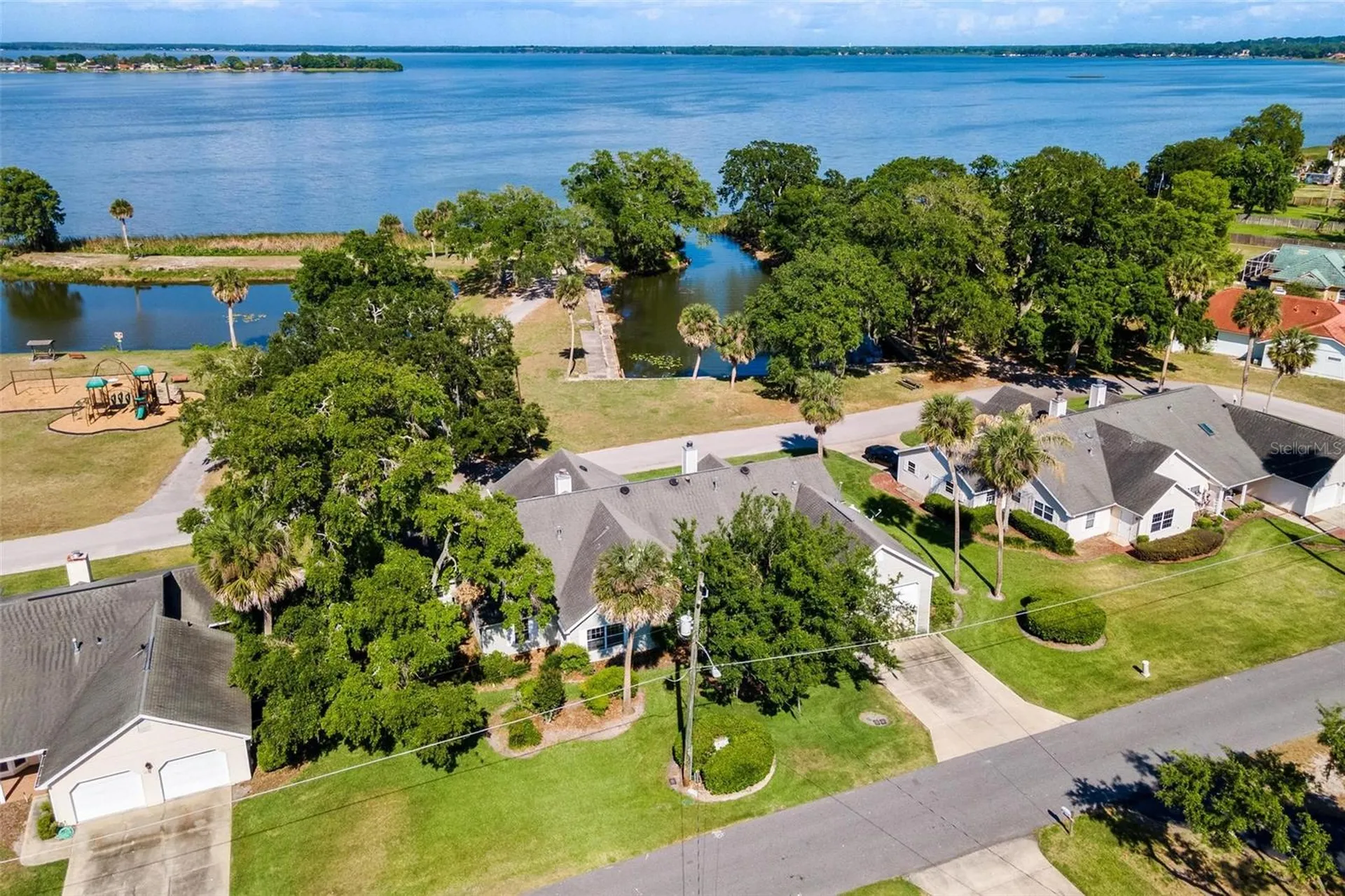 911 Beverly Harbors Drive Leesburg FL 34748
