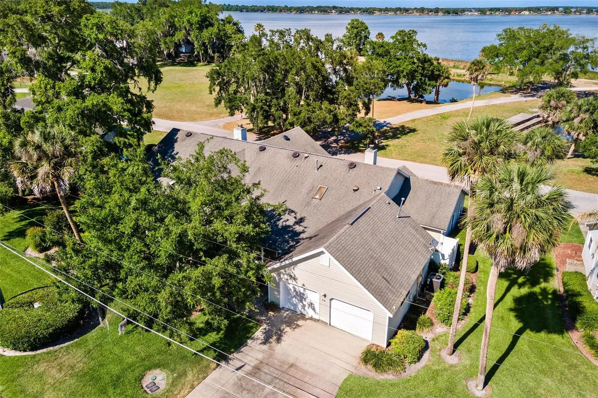 911 Beverly Harbors Drive Leesburg FL 34748