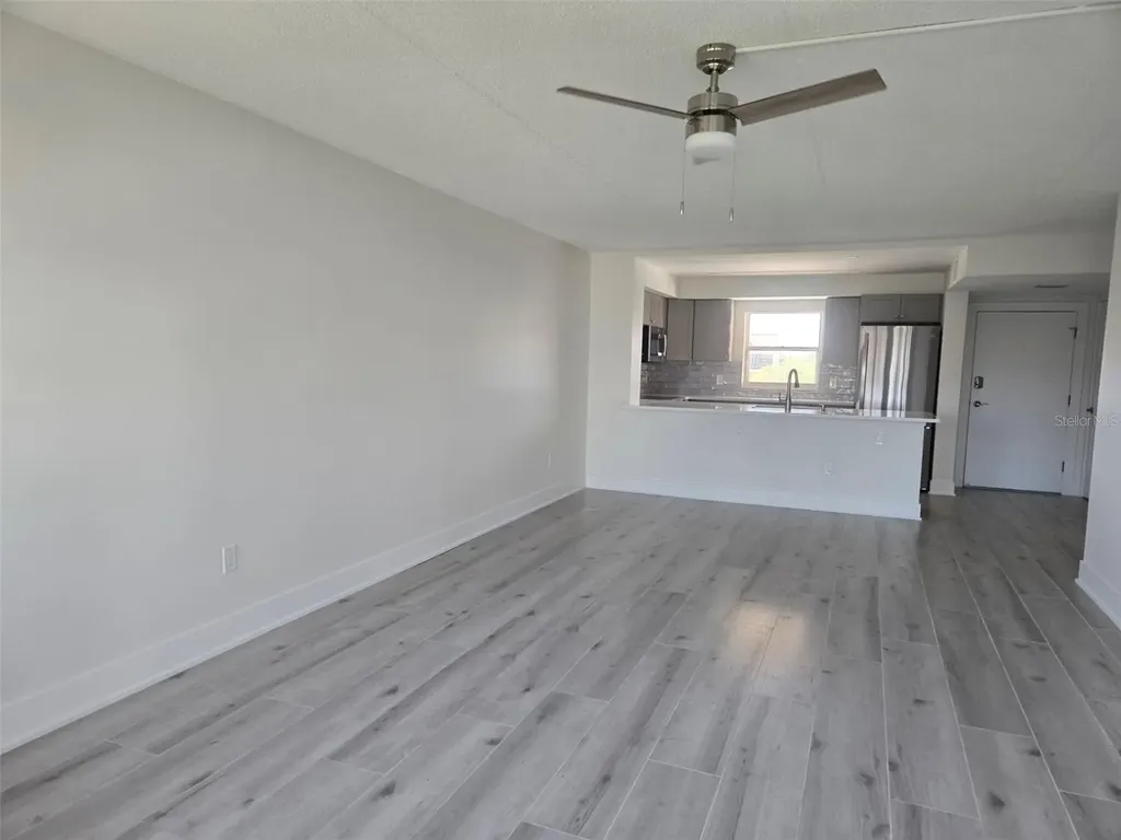 1300 N Portofino Drive Sarasota FL 34242