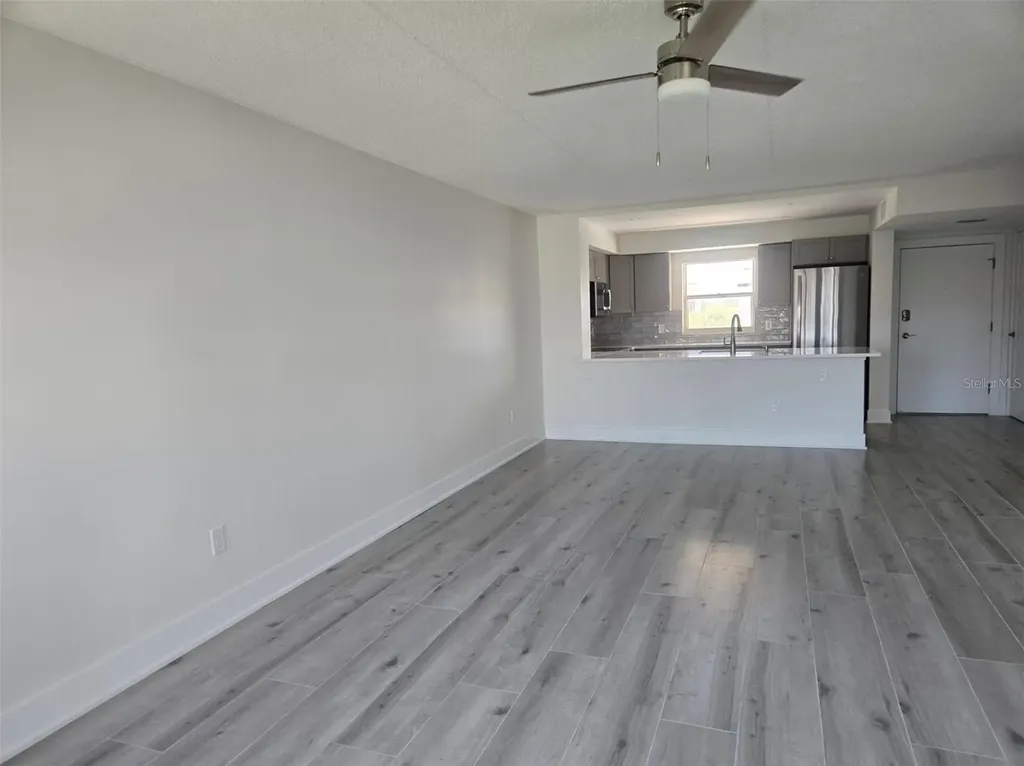 1300 N Portofino Drive Sarasota FL 34242