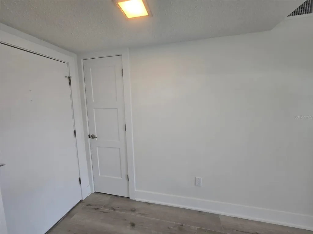 1300 N Portofino Drive Sarasota FL 34242