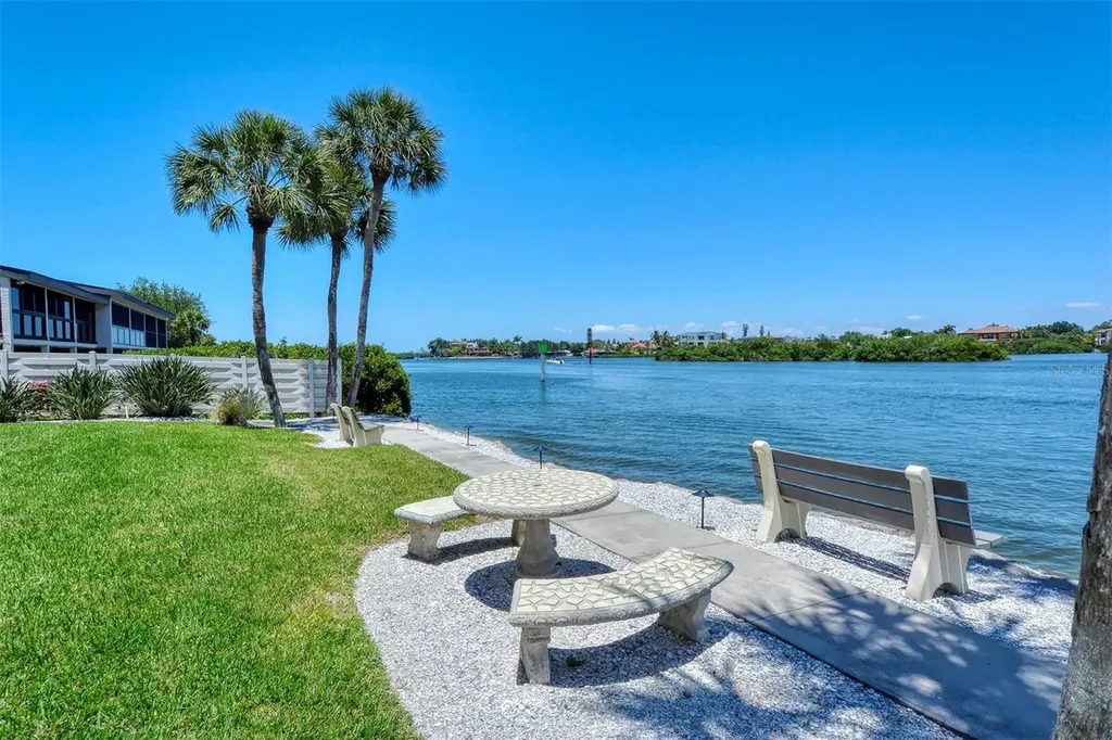 1300 N Portofino Drive Sarasota FL 34242