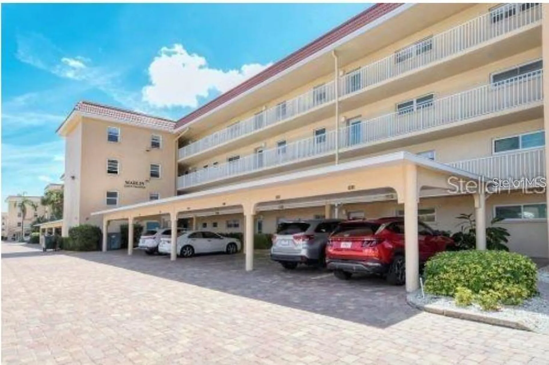 1300 N Portofino Drive Sarasota FL 34242