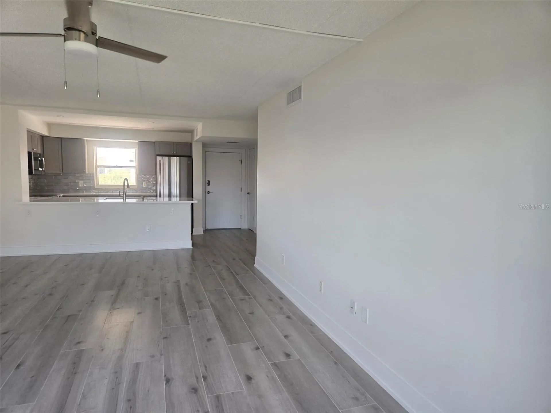 1300 N Portofino Drive Sarasota FL 34242