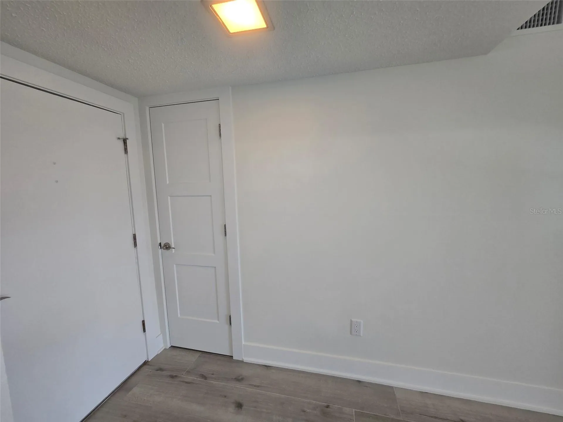 1300 N Portofino Drive Sarasota FL 34242