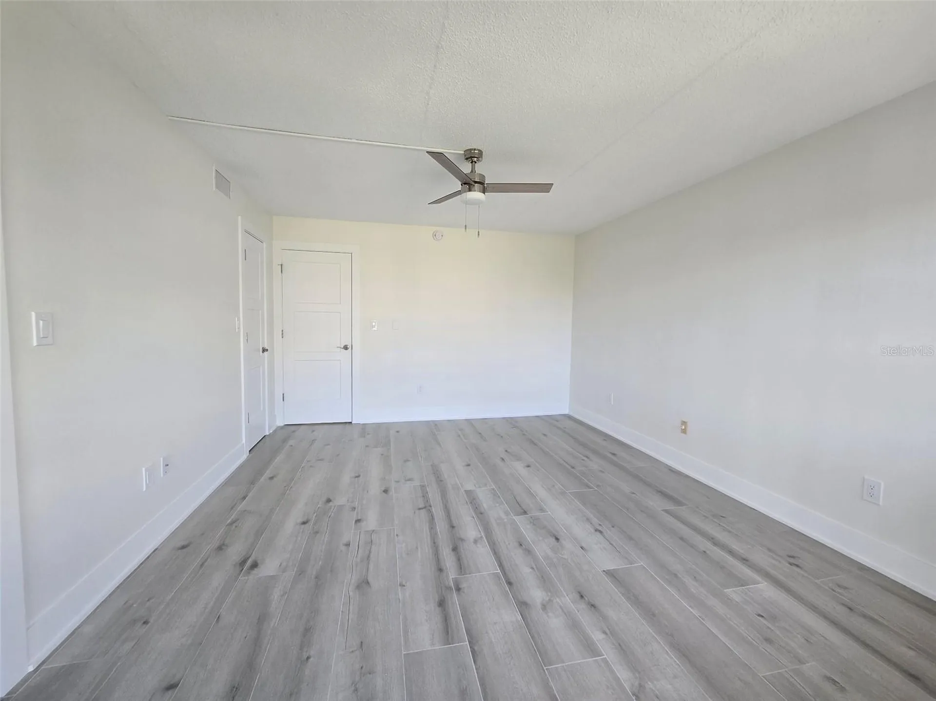 1300 N Portofino Drive Sarasota FL 34242