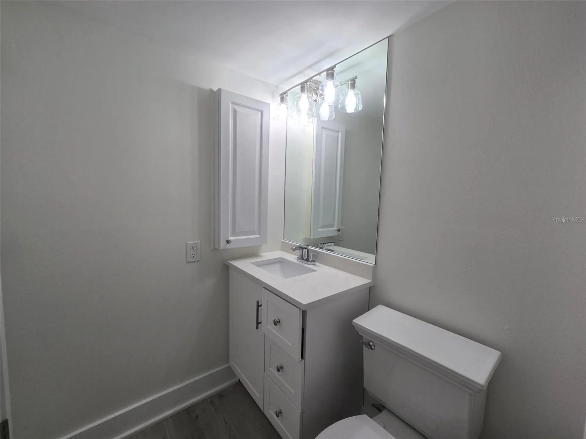 1300 N Portofino Drive Sarasota FL 34242