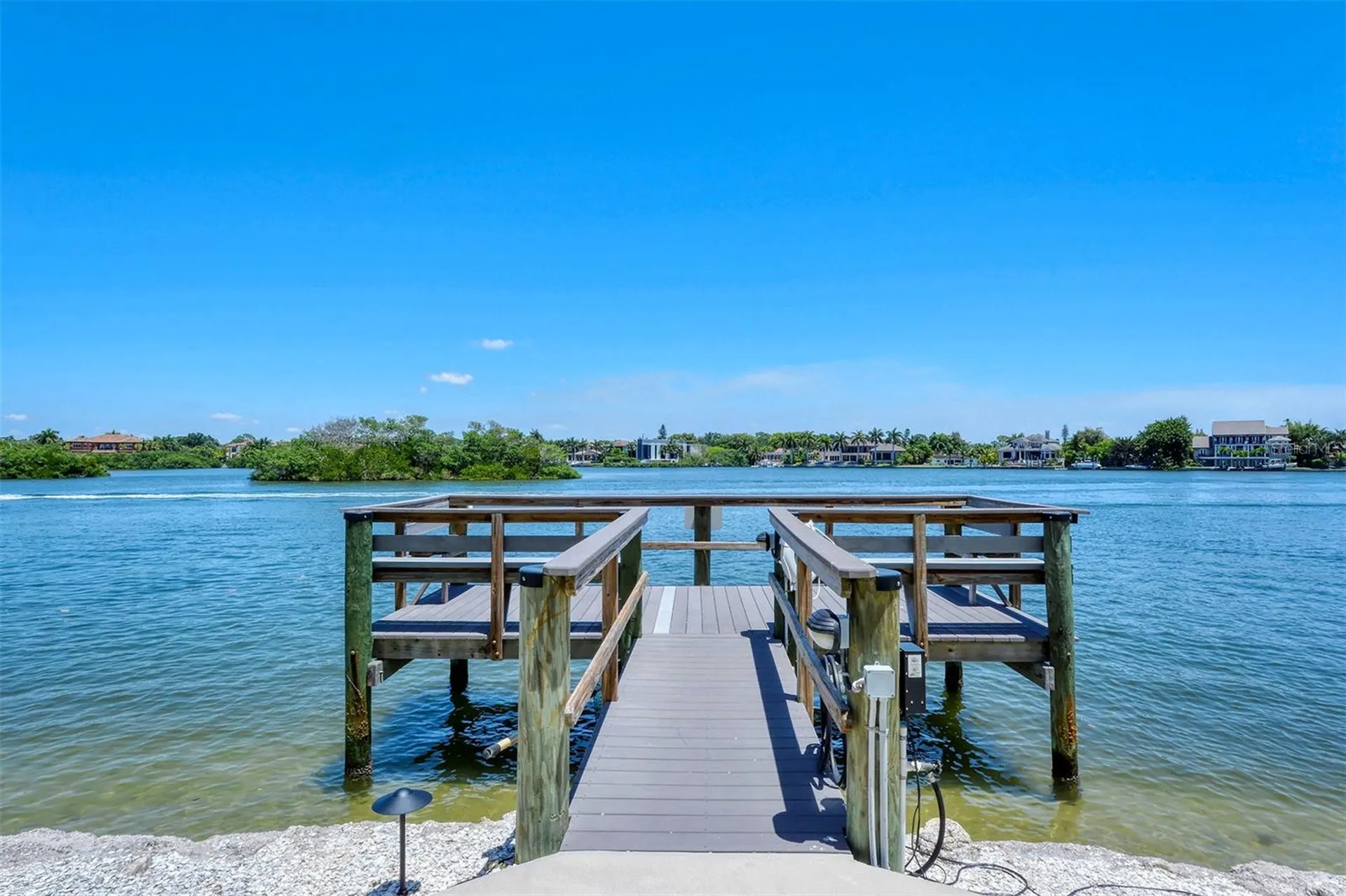 1300 N Portofino Drive Sarasota FL 34242