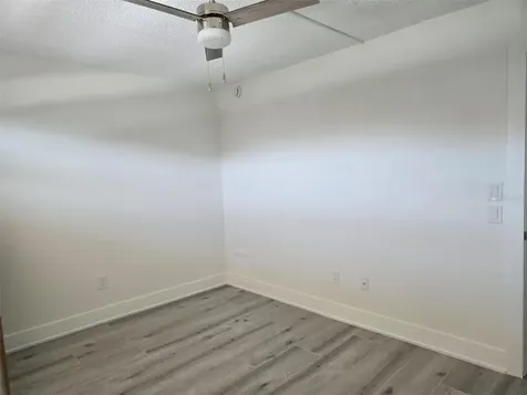 1300 N Portofino Drive Sarasota FL 34242