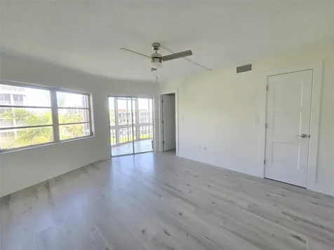 1300 N Portofino Drive Sarasota FL 34242